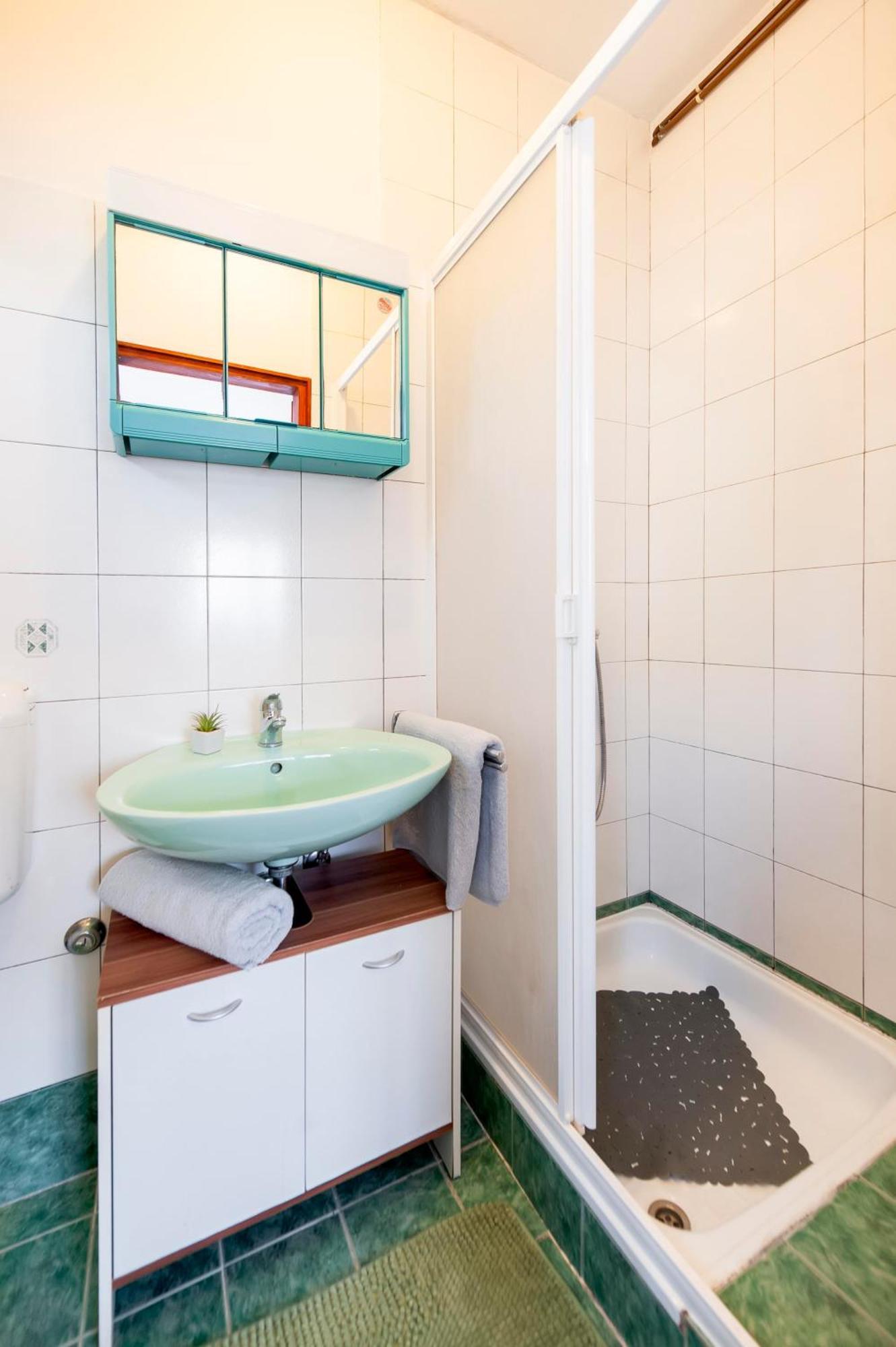 Apartments And Room Silvana Ровинь Экстерьер фото