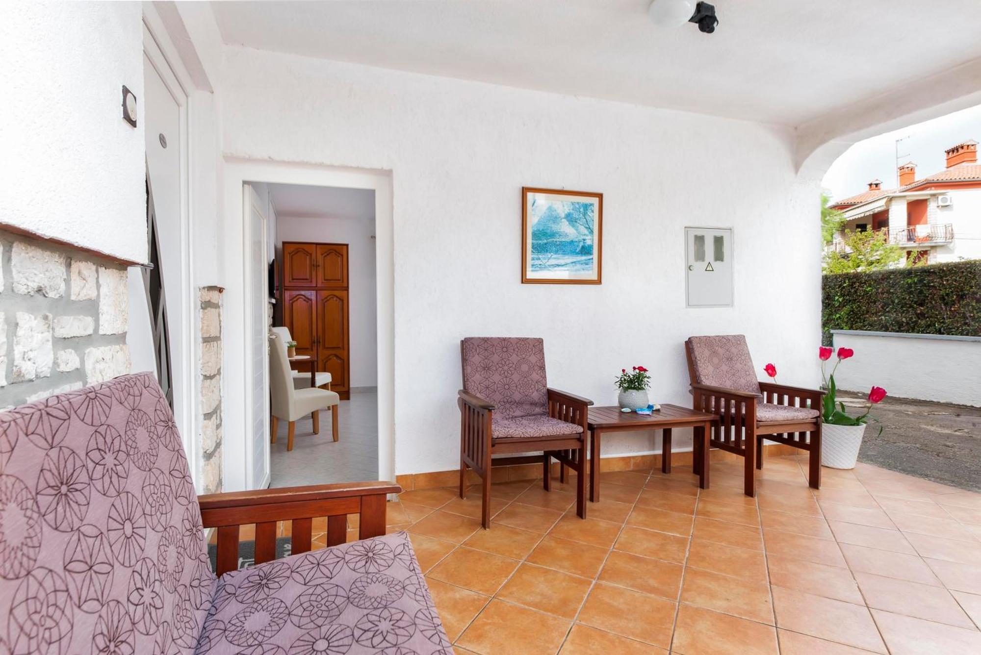 Apartments And Room Silvana Ровинь Экстерьер фото